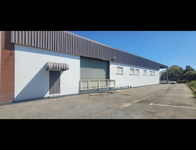 4,550M² WAREHOUSE TO LET IN ROBERTVILLE